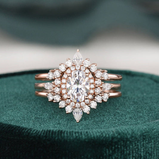 The Violet Set — Oval Lab Diamond 3-Piece Vintage Wedding Ring Set II