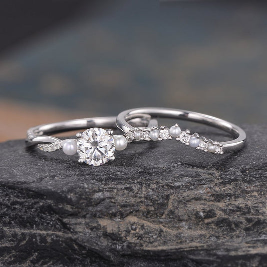 The Clara — Round Lab Diamond Solitaire Engagement Ring V