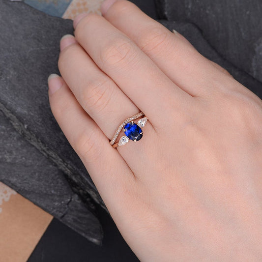 The Isla Set — Oval Lab Blue Sapphire Vintage Bridal Ring Set