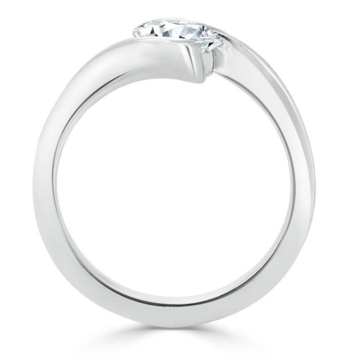 The Nora — Oval Lab Diamond Solitaire Engagement Ring V