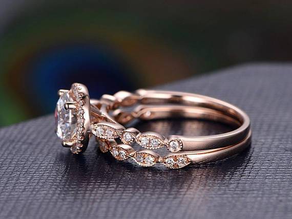 The Grace Set — Round Lab Diamond Vintage Halo Wedding Ring Set