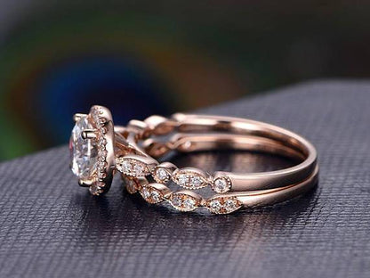 The Grace Set — Round Lab Diamond Vintage Halo Wedding Ring Set