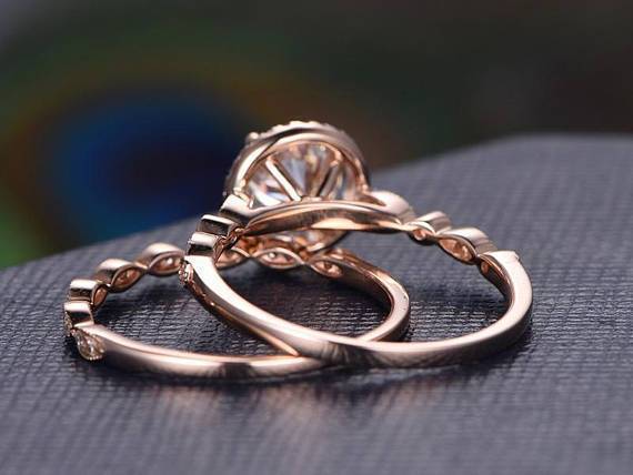 The Grace Set — Round Lab Diamond Vintage Halo Wedding Ring Set
