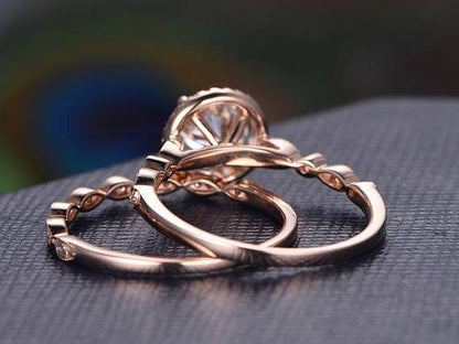 The Grace Set — Round Lab Diamond Vintage Halo Wedding Ring Set