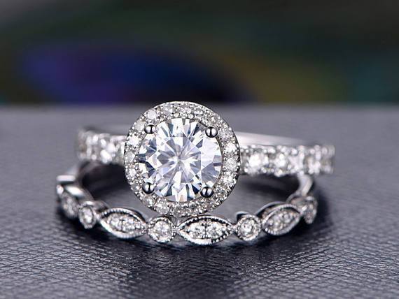 The Grace Set — Round Lab Diamond Vintage Wedding Ring Set V