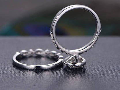 The Grace Set — Round Lab Diamond Vintage Wedding Ring Set V