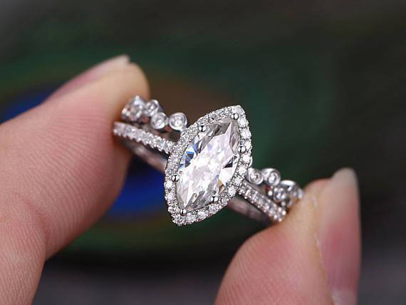 The Aurora Set — Marquise Lab Diamond Halo Wedding Ring Set