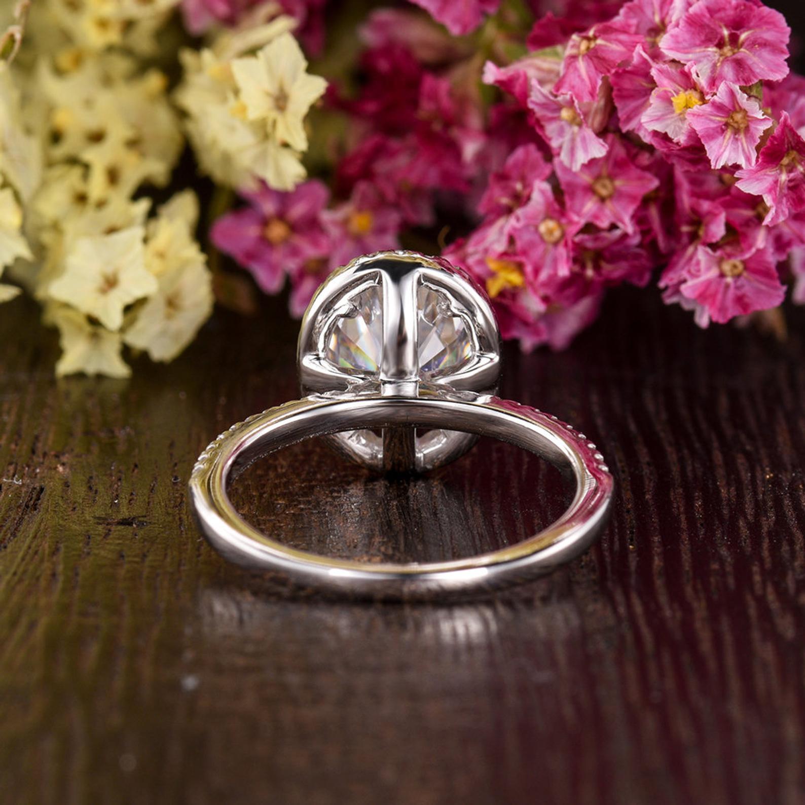 The Grace — Oval Lab Diamond Vintage Halo Engagement Ring