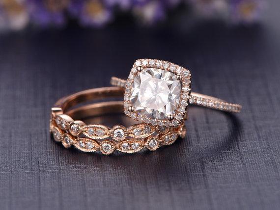 The Grace Set — Cushion Lab Diamond Vintage Wedding Ring Set