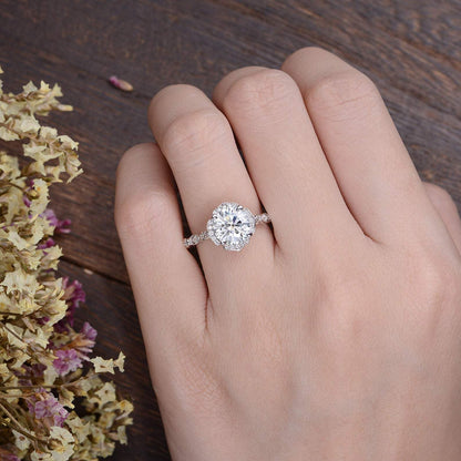 The Juliet — Round Lab Diamond Art Deco Halo Engagement Ring