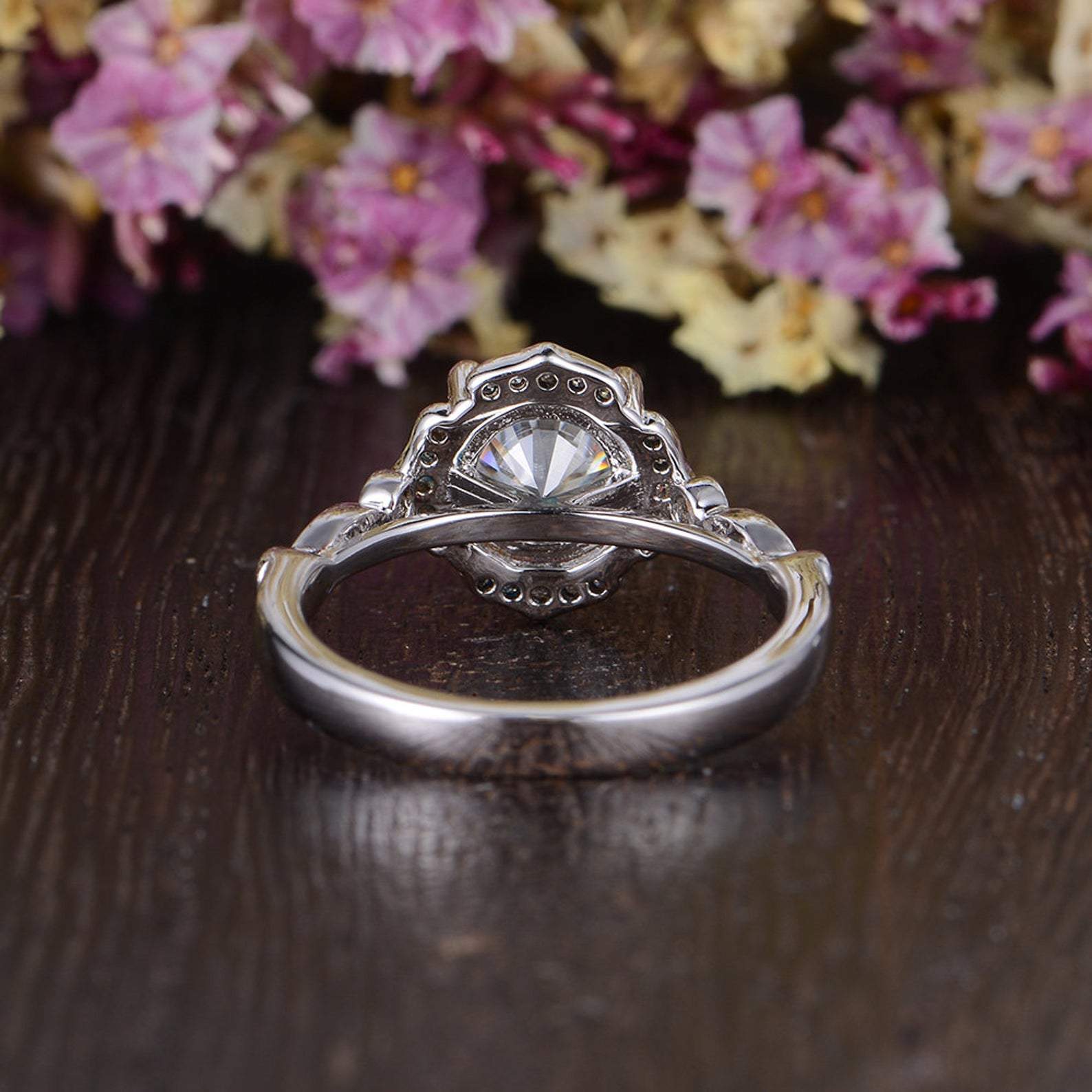 The Juliet — Round Lab Diamond Art Deco Halo Engagement Ring