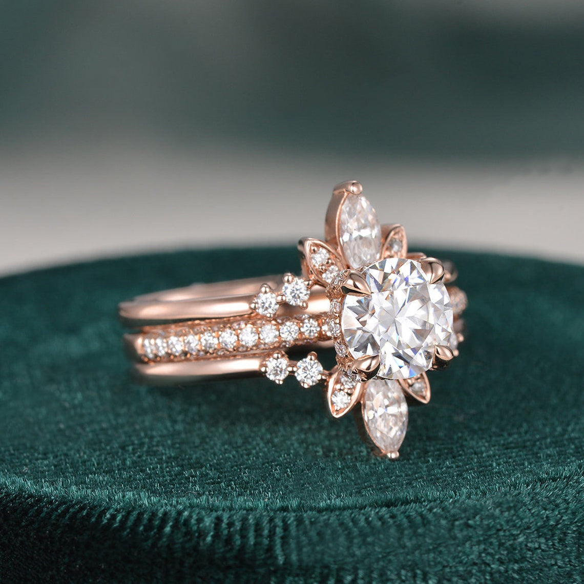 The Violet Set — Round Lab Diamond 3-Piece Vintage Wedding Ring Set II