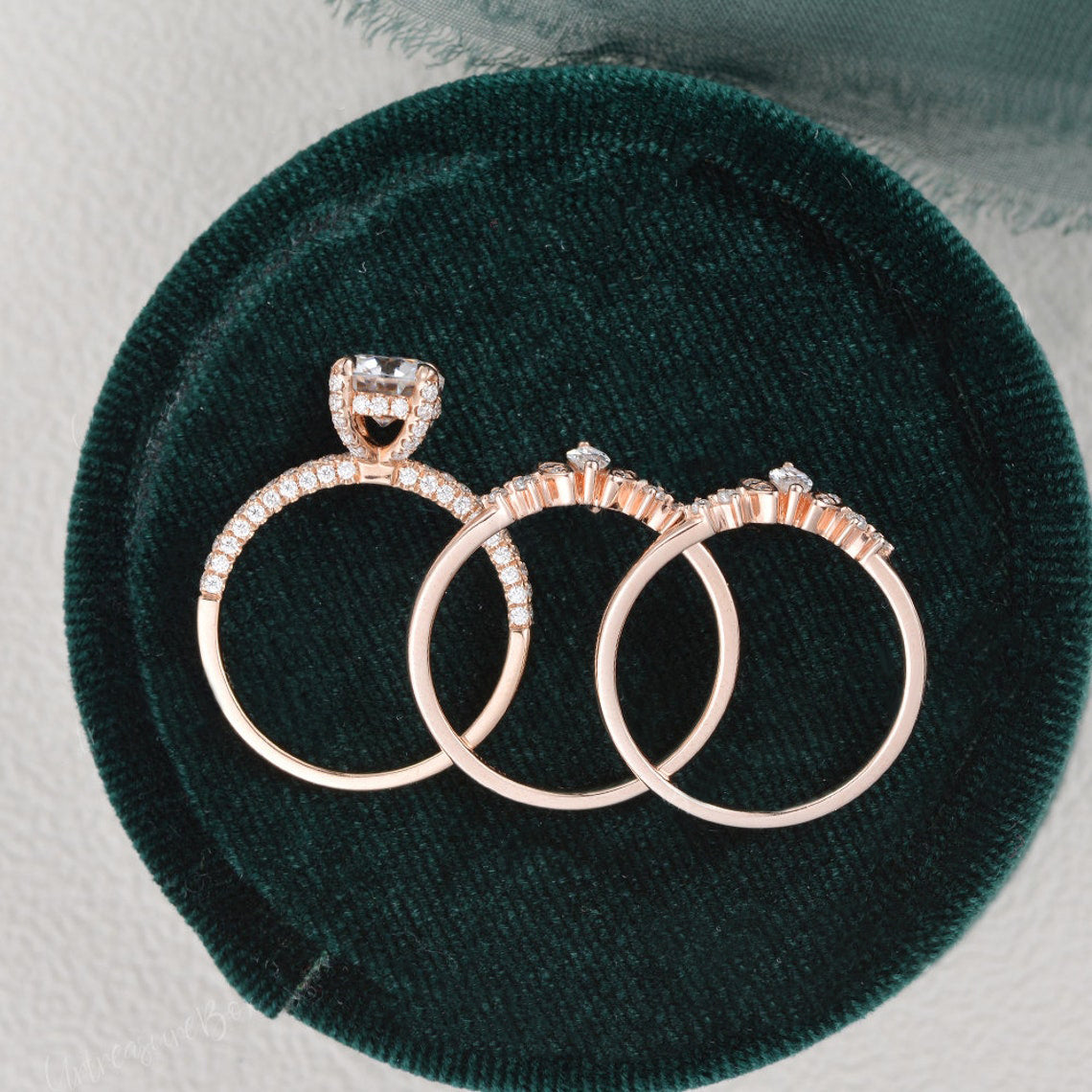 The Violet Set — Round Lab Diamond 3-Piece Vintage Wedding Ring Set II