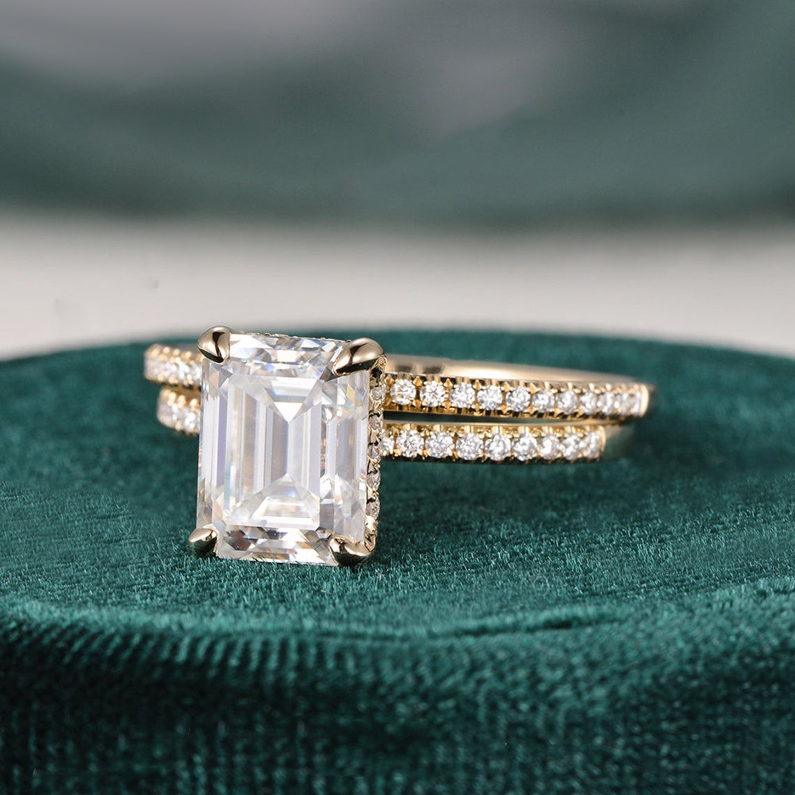 The Aurora Set — Emerald Lab Diamond Bridal Wedding Ring Set III
