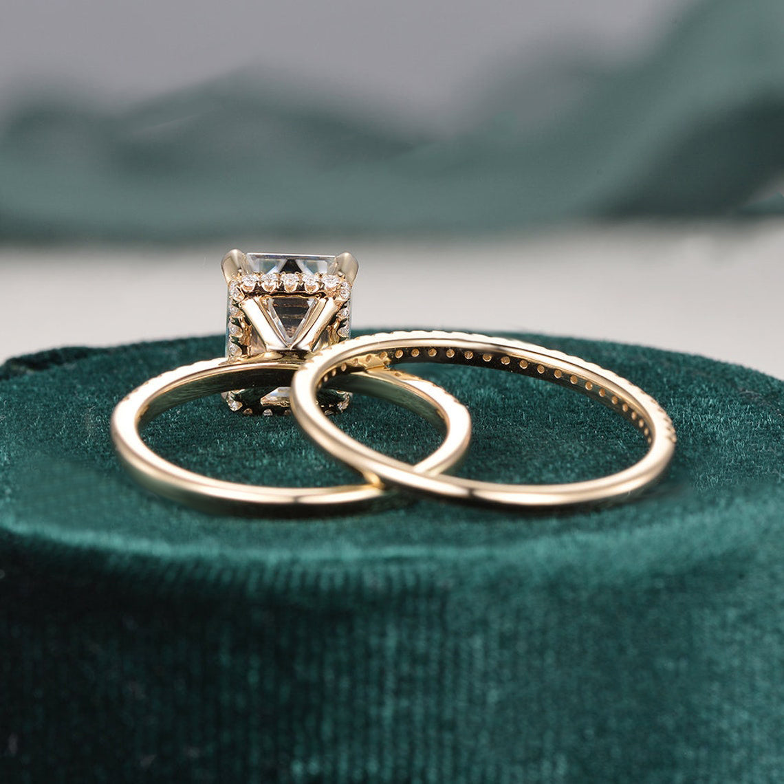 The Aurora Set — Emerald Lab Diamond Bridal Wedding Ring Set III