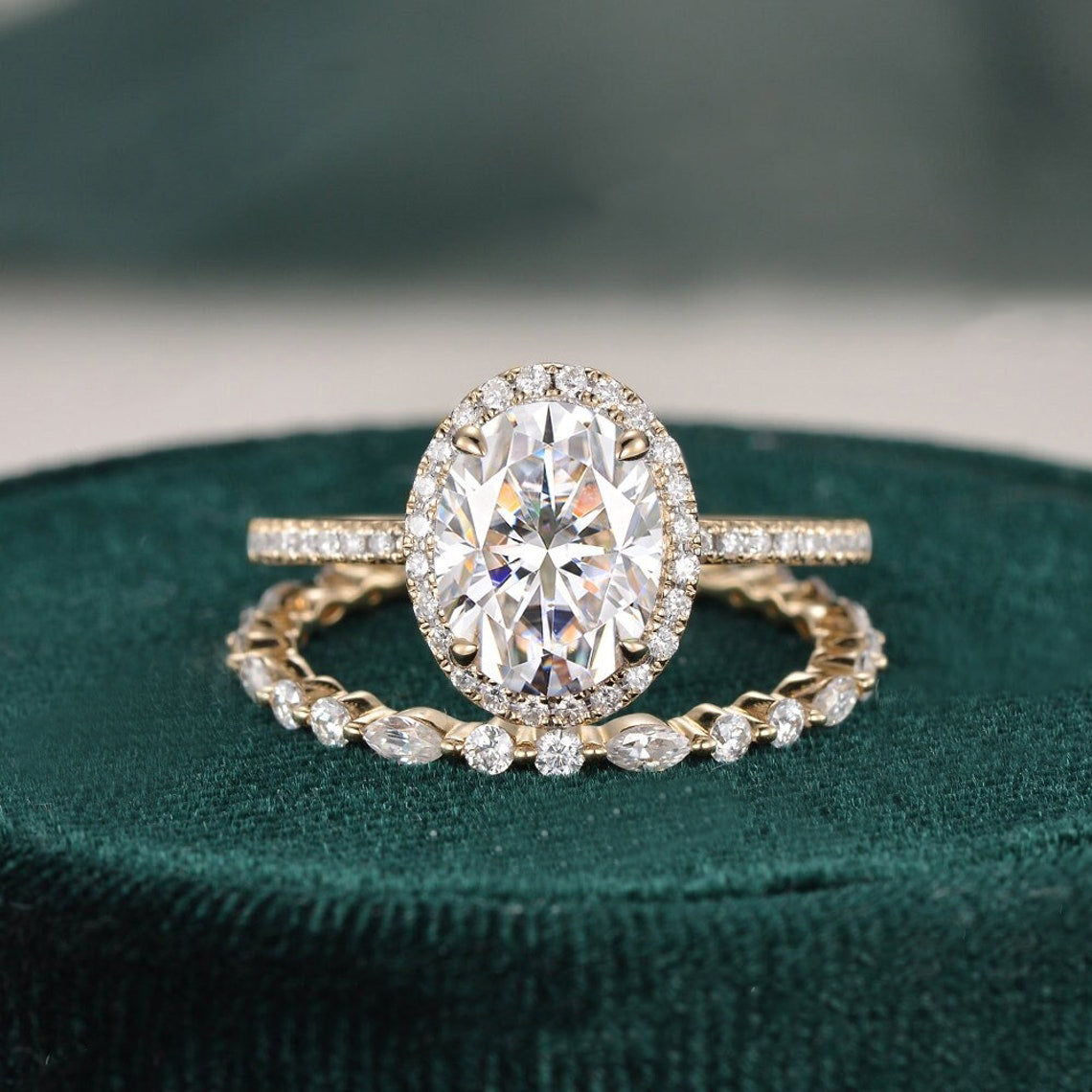 The Aurora Set — Oval Lab Diamond Bridal Wedding Ring Set II