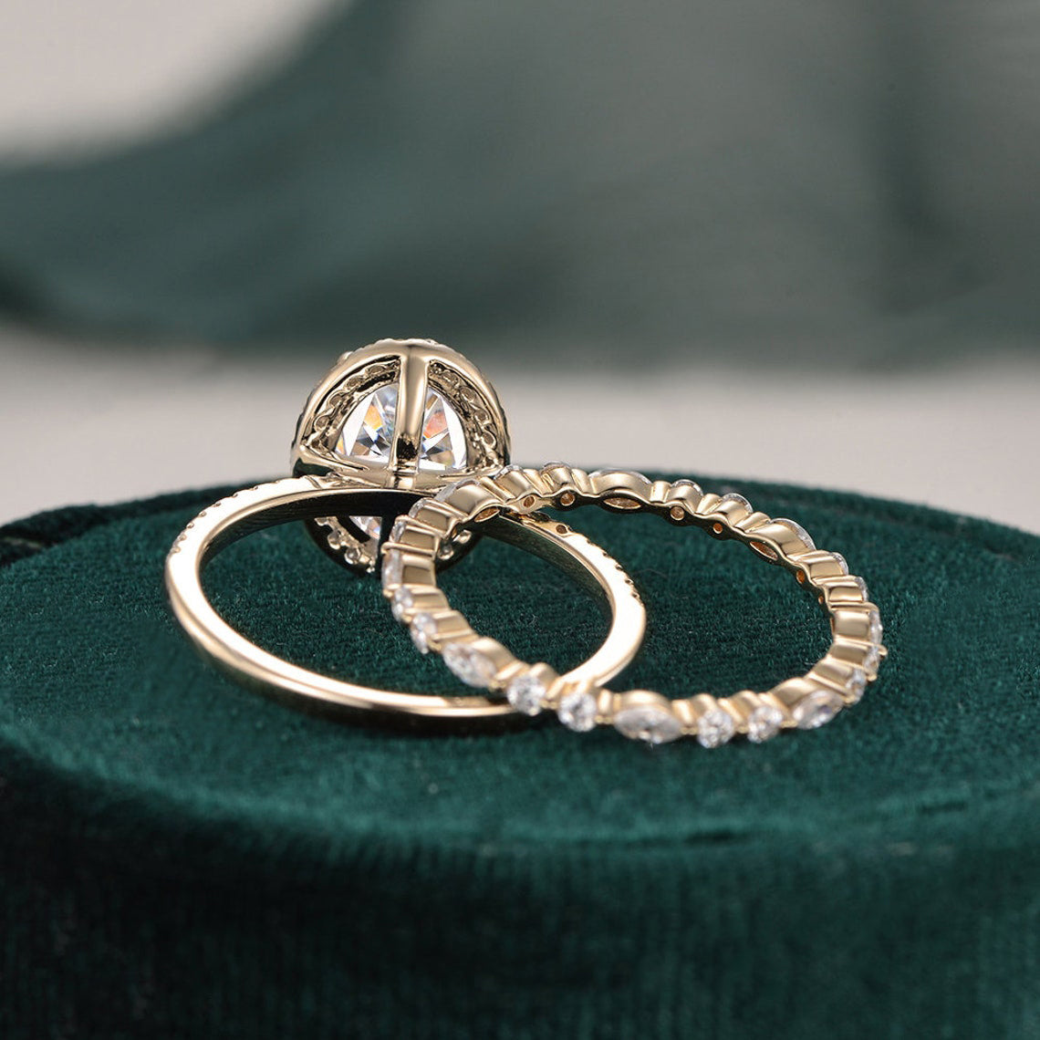 The Aurora Set — Oval Lab Diamond Bridal Wedding Ring Set II