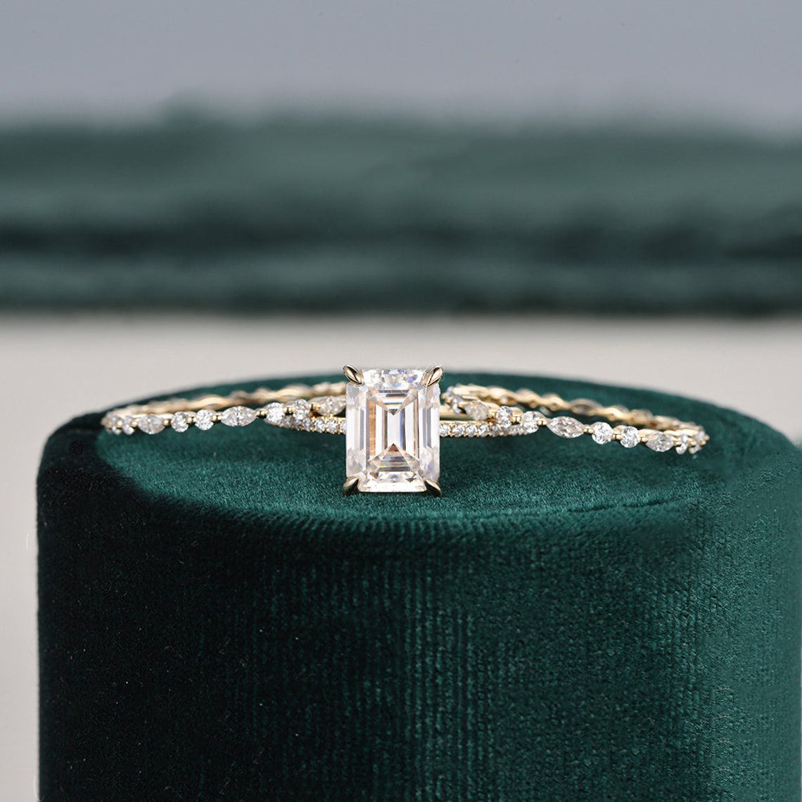 The Aurora Set — Emerald Lab Diamond Bridal Wedding Ring Set II