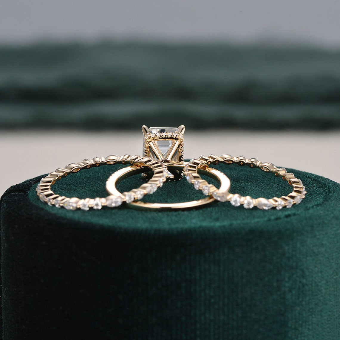 The Aurora Set — Emerald Lab Diamond Bridal Wedding Ring Set II