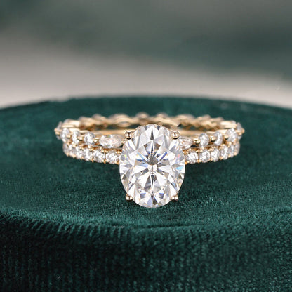 The Celeste Set — Oval Lab Diamond Secret Halo Wedding Ring Set III
