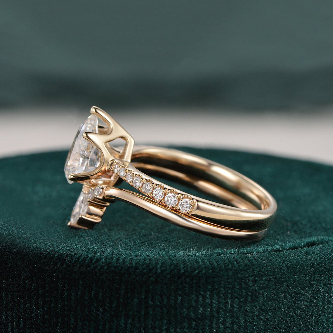 The Violet Set — Pear Lab Diamond Vintage Wedding Ring Set X