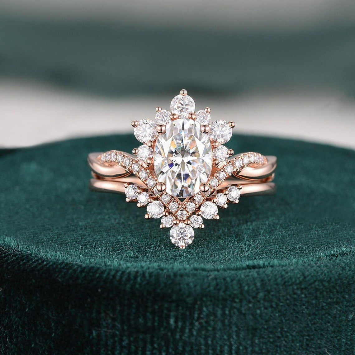 The Grace Set — Oval Lab Diamond Vintage Wedding Ring Set V