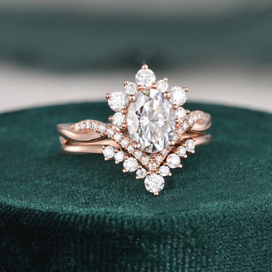 The Grace Set — Oval Lab Diamond Vintage Wedding Ring Set V