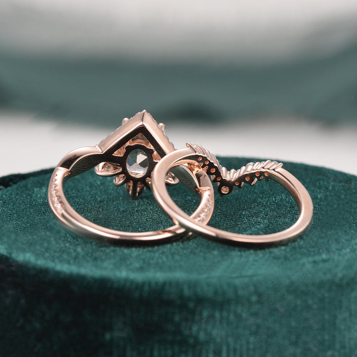 The Grace Set — Oval Lab Diamond Vintage Wedding Ring Set V