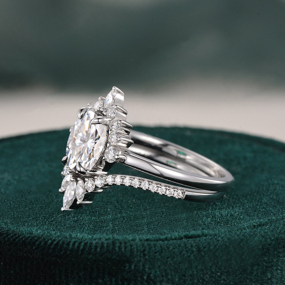 The Grace Set — Oval Lab Diamond Vintage Wedding Ring Set III