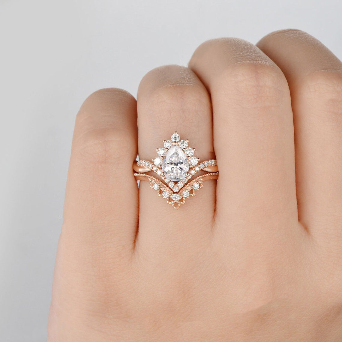 The Grace Set — Oval Lab Diamond Vintage Wedding Ring Set II