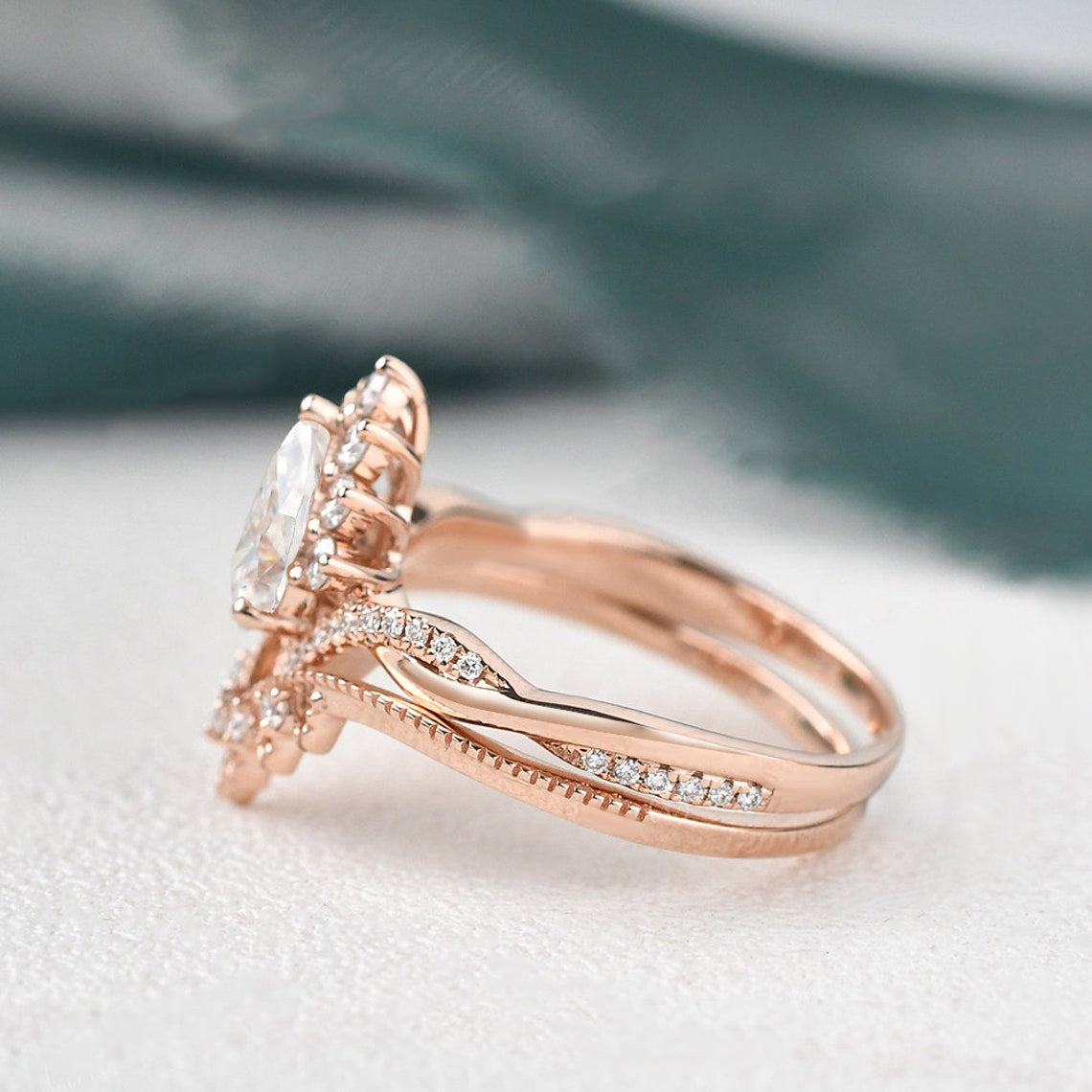 The Grace Set — Oval Lab Diamond Vintage Wedding Ring Set II
