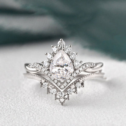 The Grace Set — Oval Lab Diamond Vintage Wedding Ring Set II
