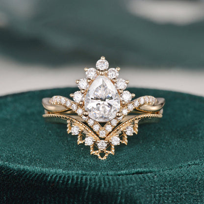 The Grace Set — Oval Lab Diamond Vintage Wedding Ring Set II