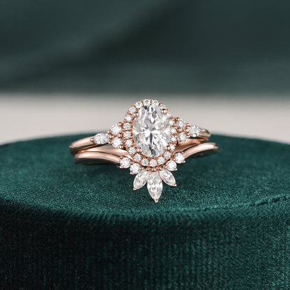 The Aurora Set — Oval Lab Diamond Bridal Wedding Ring Set
