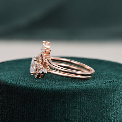 The Aurora Set — Oval Lab Diamond Bridal Wedding Ring Set