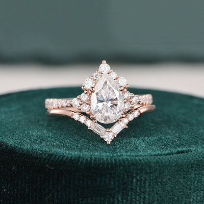 The Violet Set — Pear Lab Diamond Vintage Wedding Ring Set VI