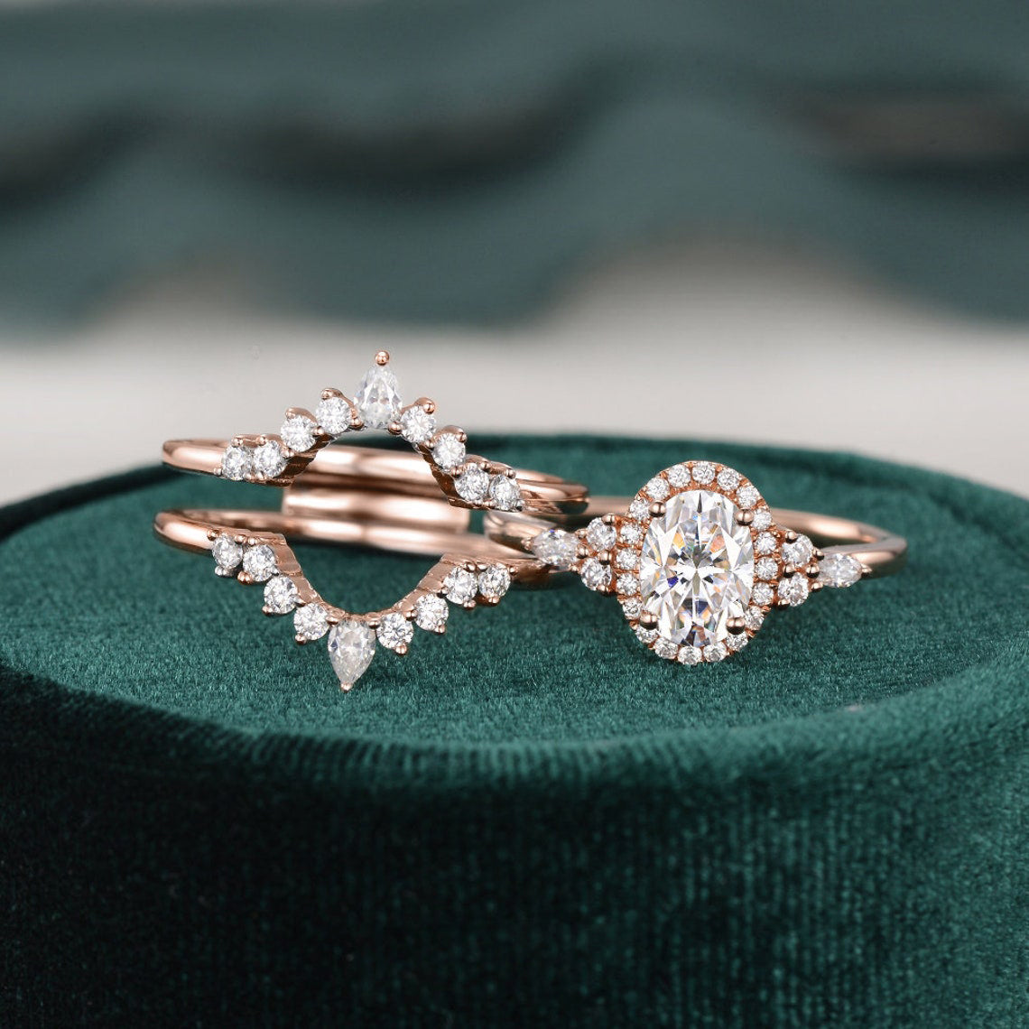 The Violet Set — Oval Lab Diamond 3-Piece Vintage Wedding Ring Set II