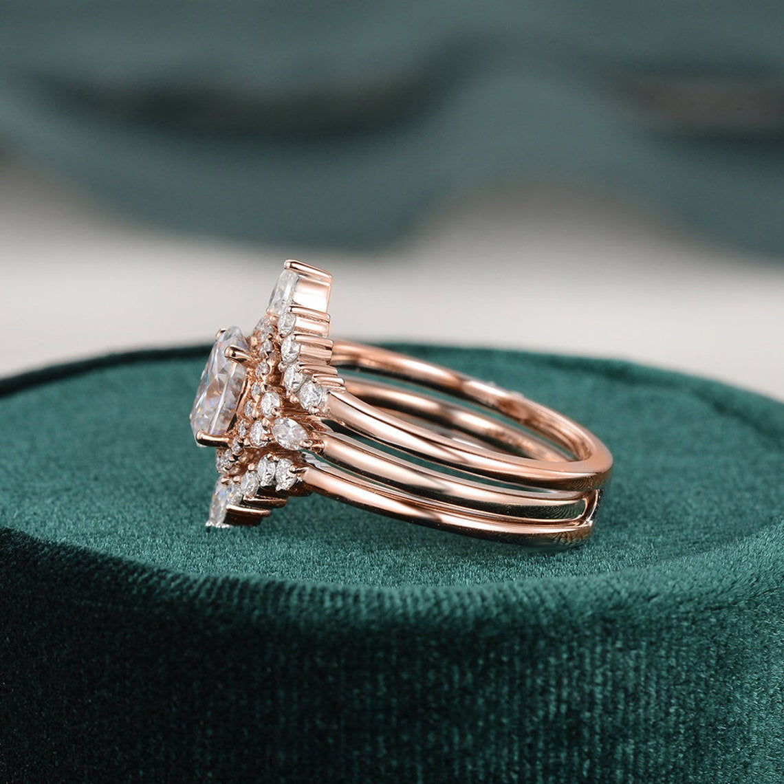 The Violet Set — Oval Lab Diamond 3-Piece Vintage Wedding Ring Set II