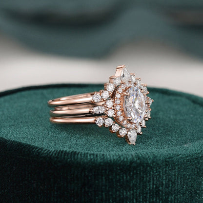 The Violet Set — Oval Lab Diamond 3-Piece Vintage Wedding Ring Set II