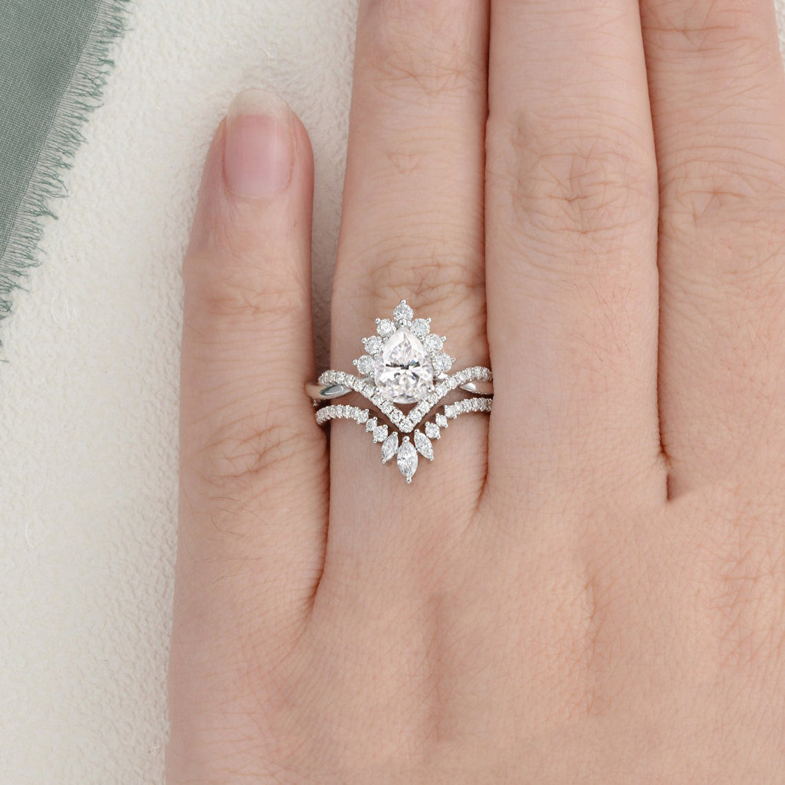 The Violet Set — Pear Lab Diamond Vintage Wedding Ring Set V