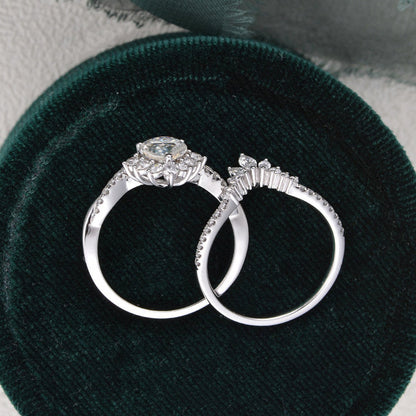 The Violet Set — Pear Lab Diamond Vintage Wedding Ring Set V