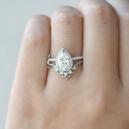 The Violet Set — Pear Lab Diamond Vintage Wedding Ring Set III