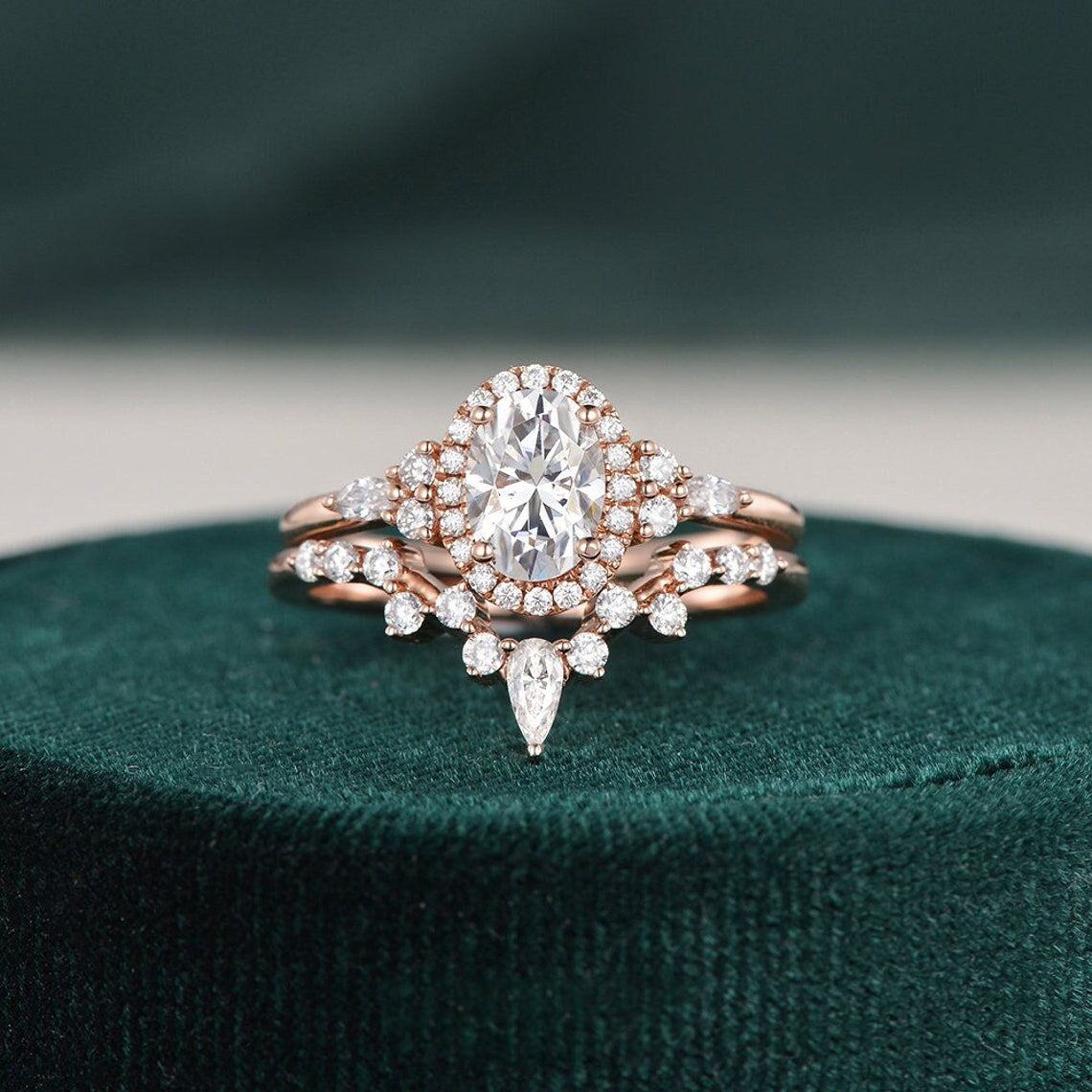 The Celeste Set — Oval Lab Diamond Secret Halo Wedding Ring Set II