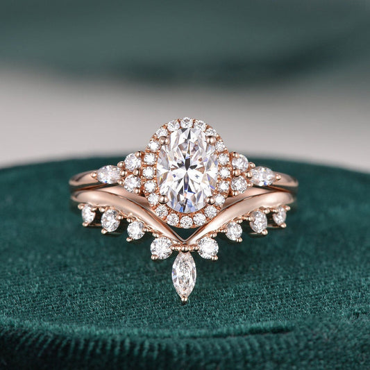 The Celeste Set — Oval Lab Diamond Secret Halo Wedding Ring Set