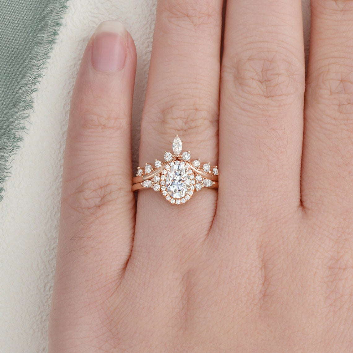 The Celeste Set — Oval Lab Diamond Secret Halo Wedding Ring Set
