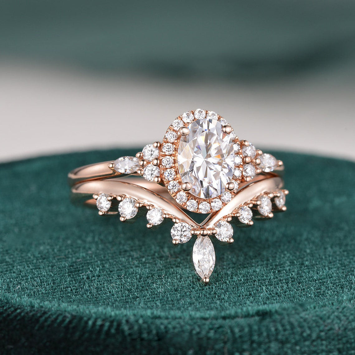The Celeste Set — Oval Lab Diamond Secret Halo Wedding Ring Set