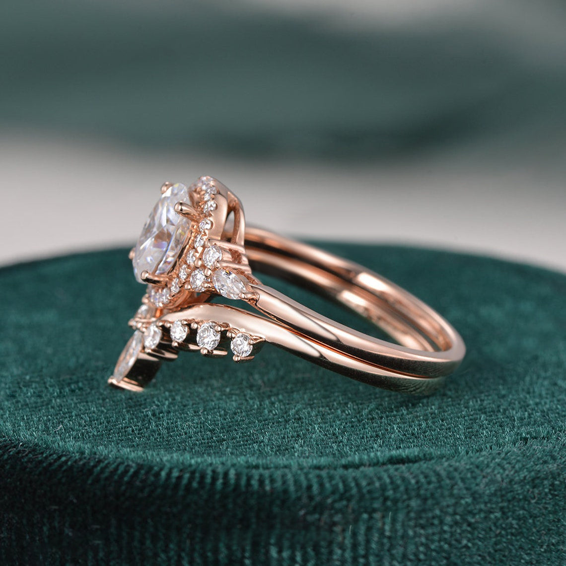 The Celeste Set — Oval Lab Diamond Secret Halo Wedding Ring Set