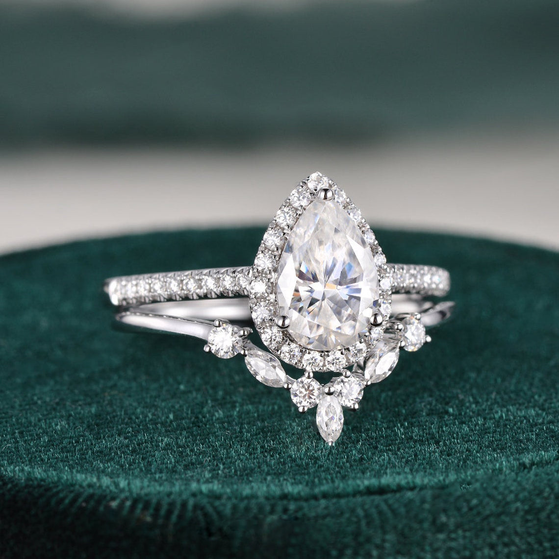 The Violet Set — Pear Lab Diamond Vintage Wedding Ring Set