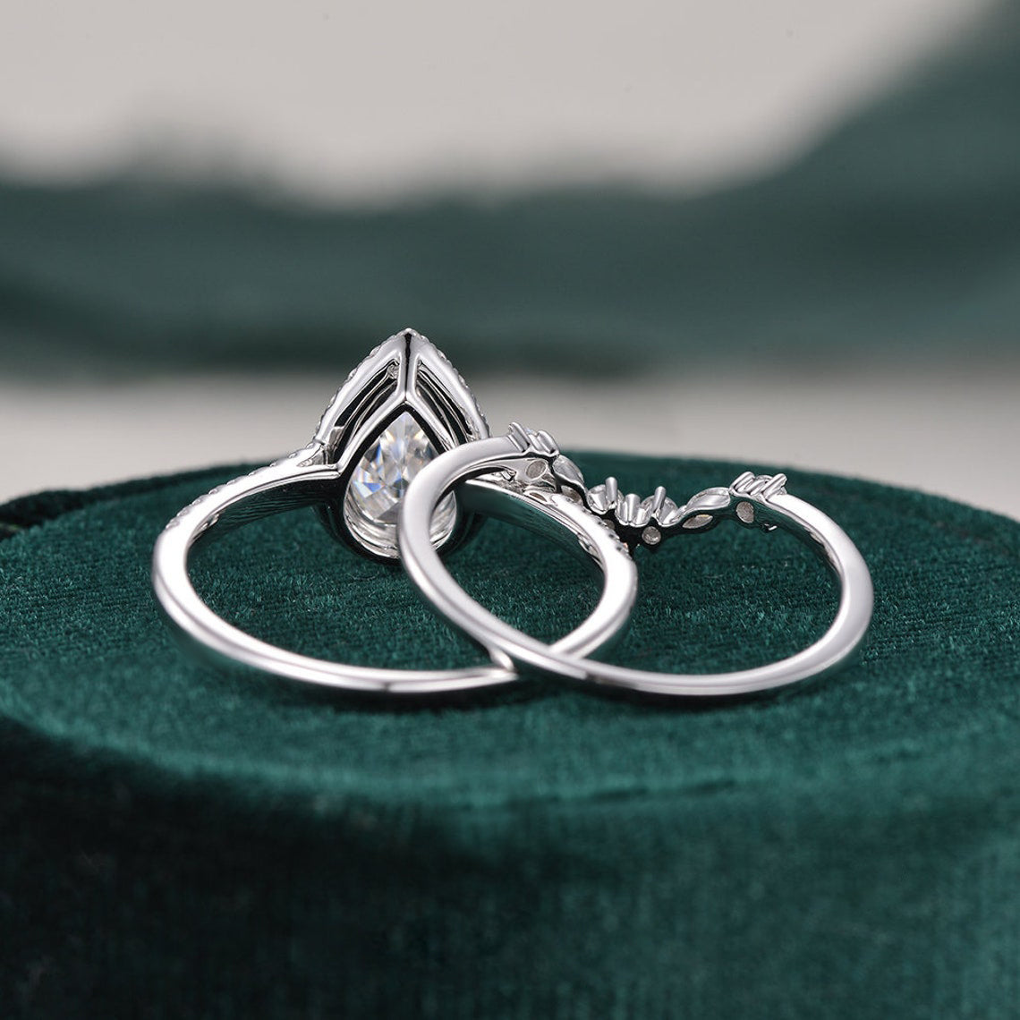 The Violet Set — Pear Lab Diamond Vintage Wedding Ring Set