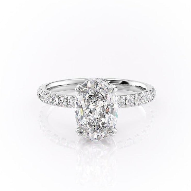 The Isla — Oval Lab Diamond Side-Stone Engagement Ring II